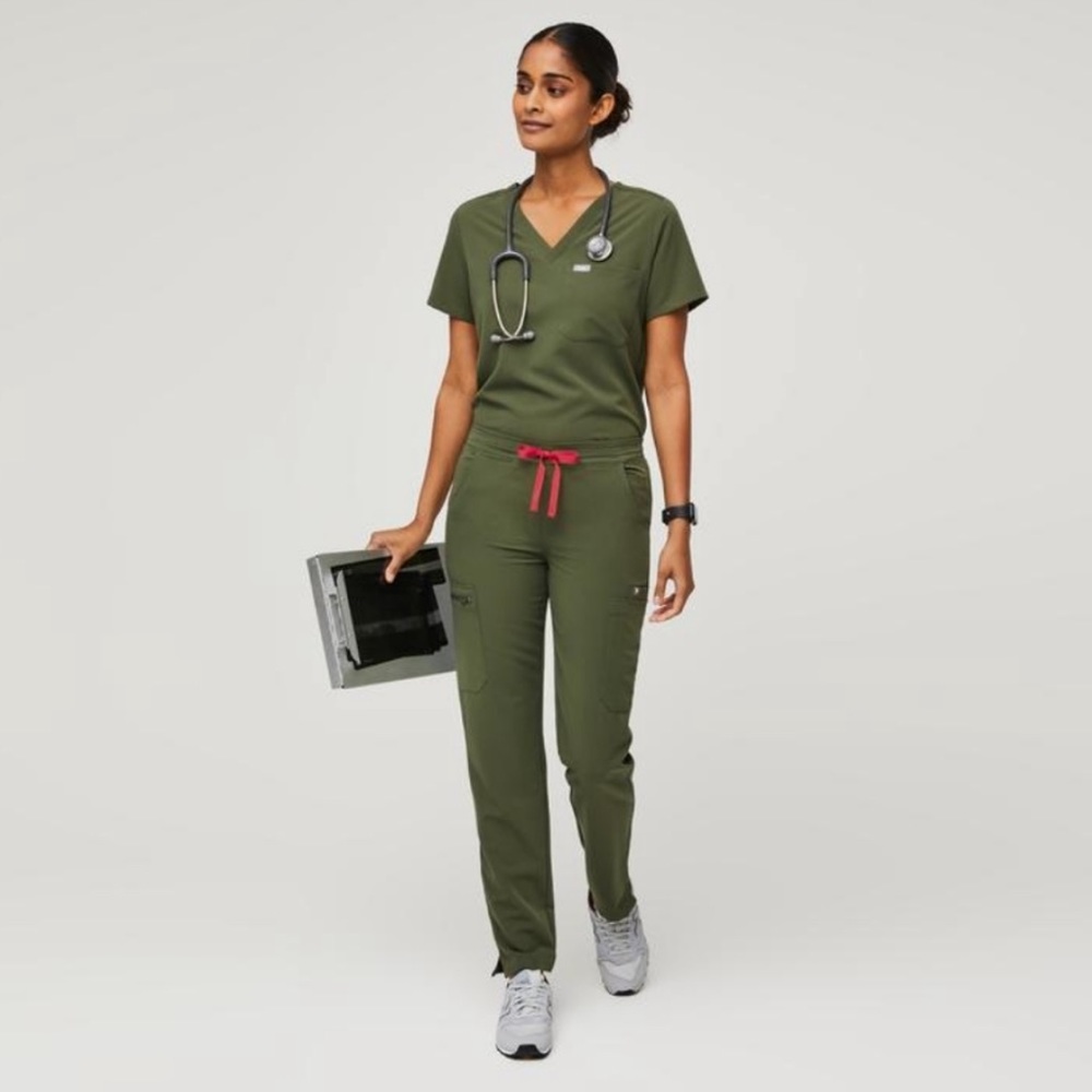 Figs Limited Edition Dark Olive Set Size Small Tall